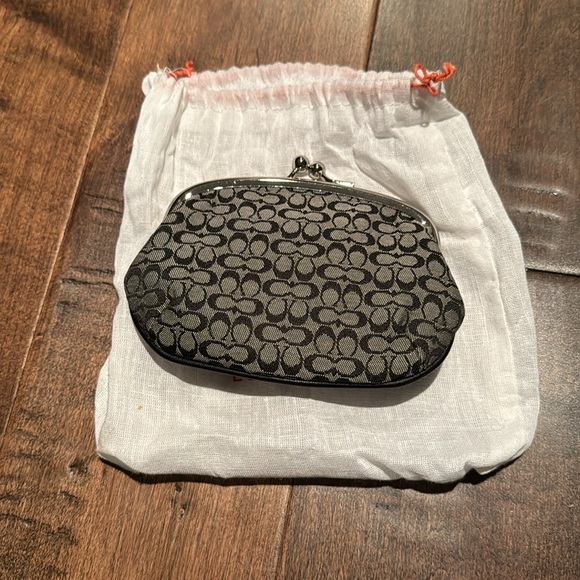 New with tag Coach signature c black coin purse - Picture 3 of 3